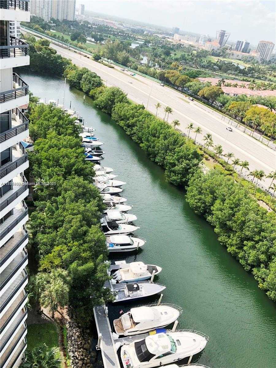 Small Image of 3530 MYSTIC POINTE DR #3104, Aventura Number 36
