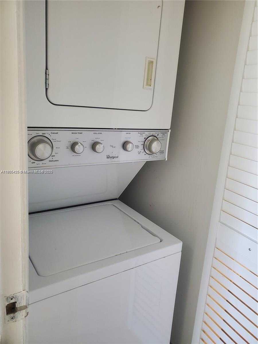 Small Image of 1775 WASHINGTON #4A, Miami Beach Number 19