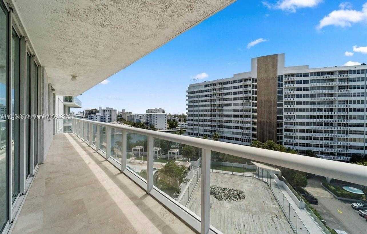 Small Image of 10 VENETIAN WAY #906, Miami Beach Number 13