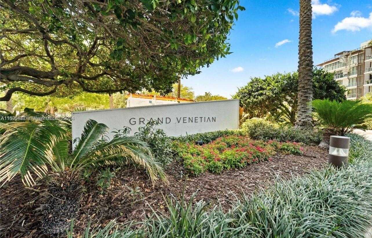 Small Image of 10 VENETIAN WAY #906, Miami Beach Number 22