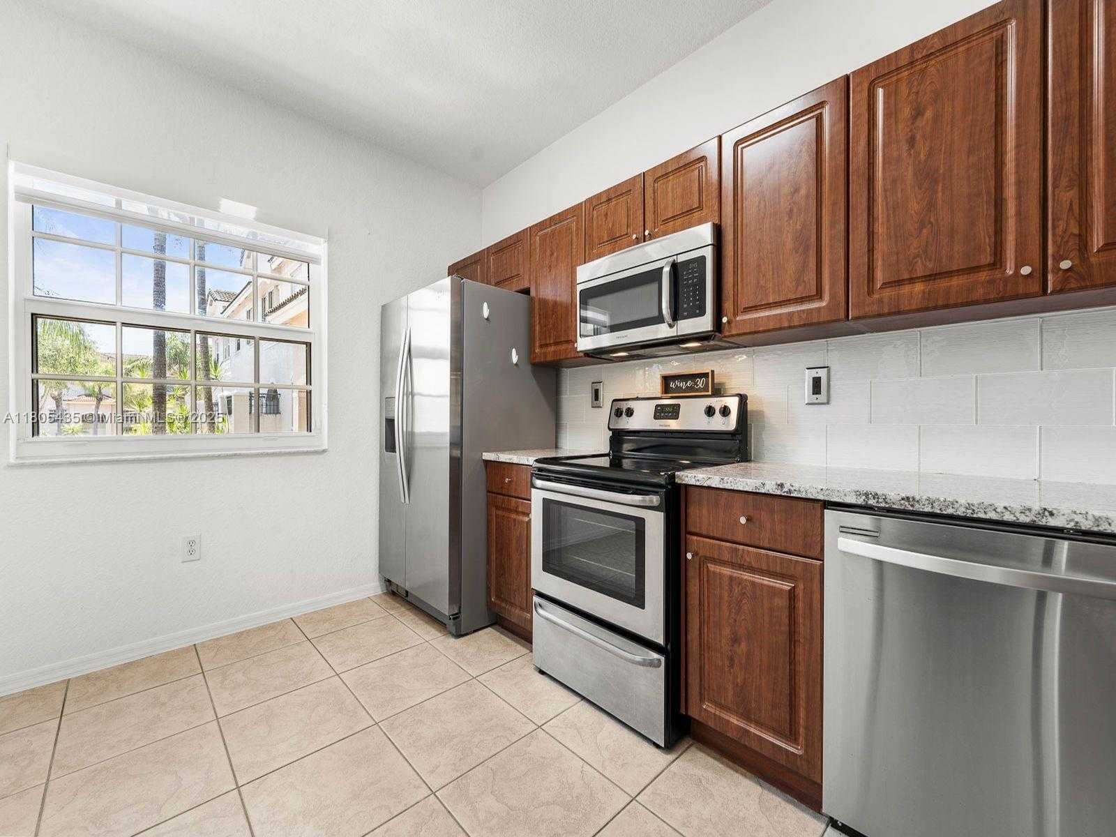 Small Image of 5630 NORTH WEST 114TH PATH #209, Doral Number 6