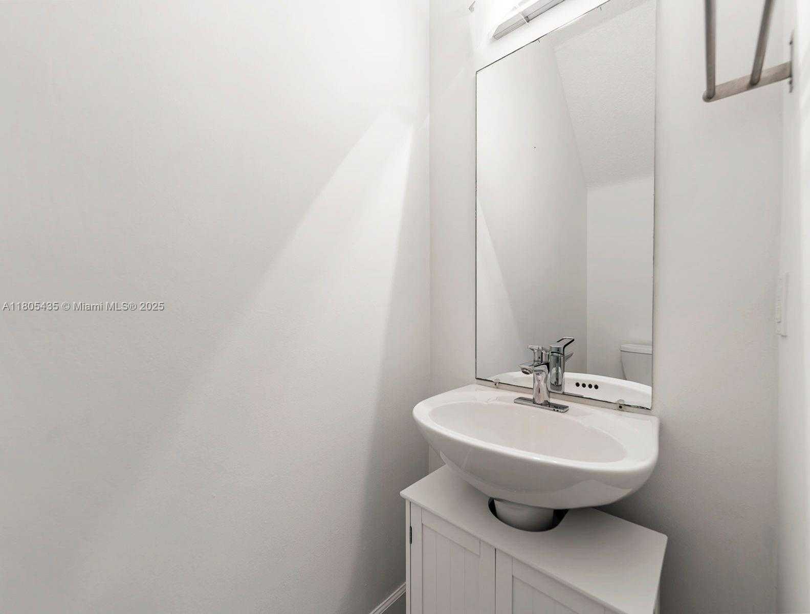 Small Image of 5630 NORTH WEST 114TH PATH #209, Doral Number 8