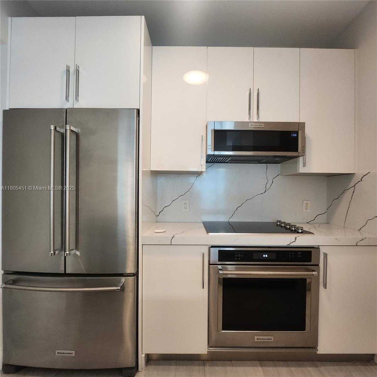 Small Image of 950 BRICKELL BAY DR #3504, Miami Number 16