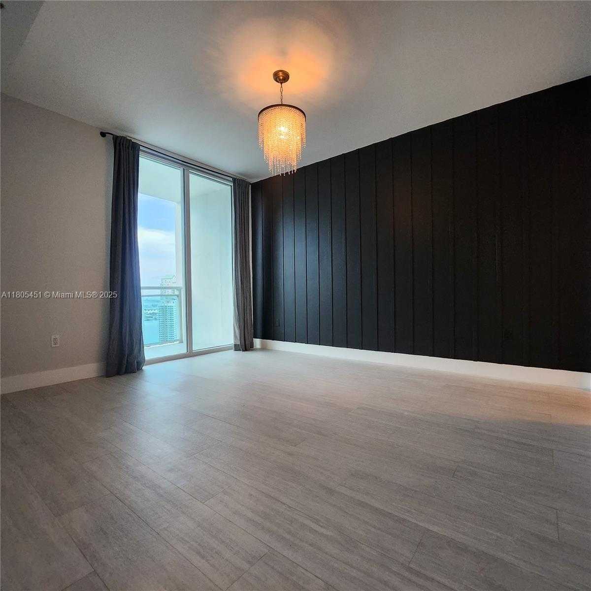 Small Image of 950 BRICKELL BAY DR #3504, Miami Number 18