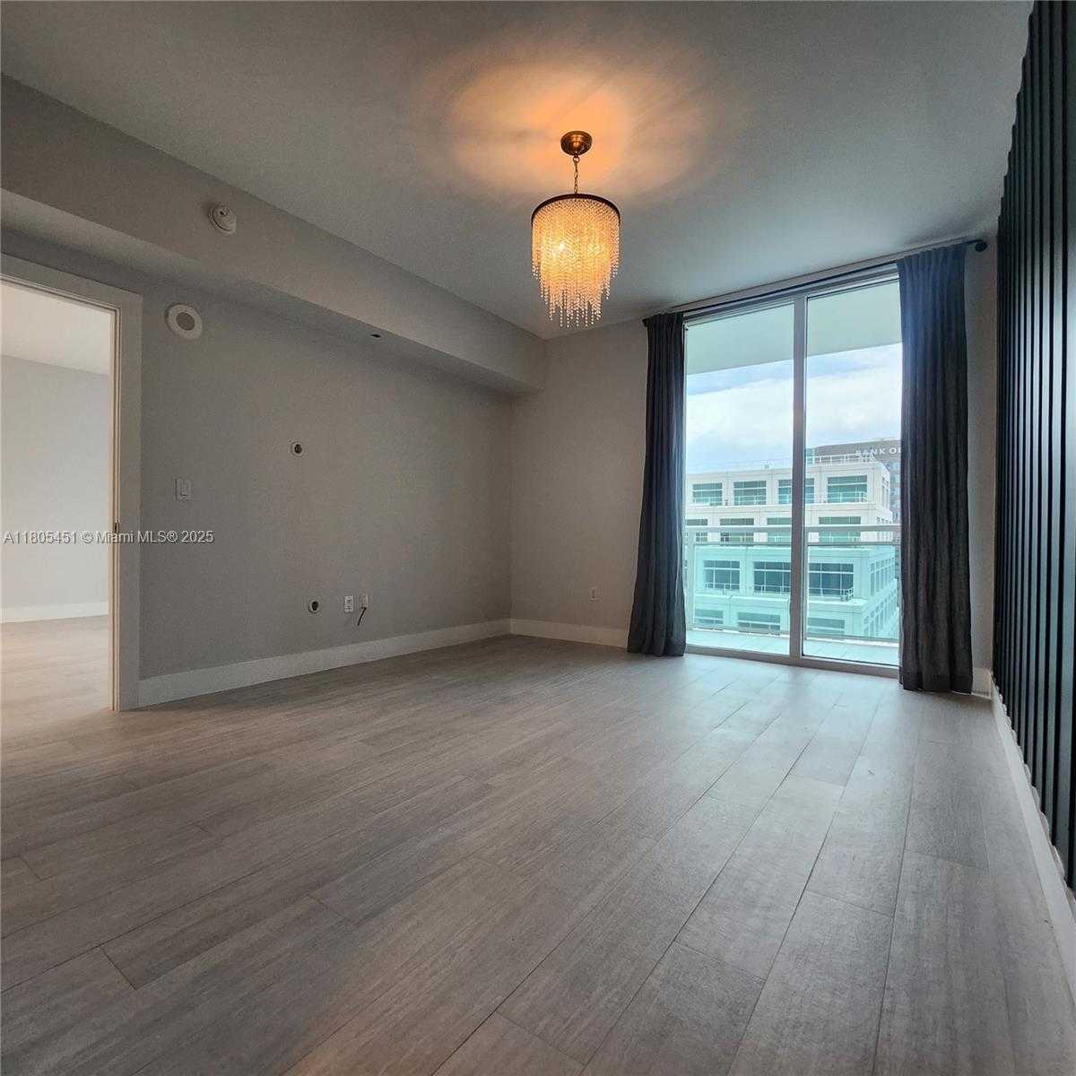 Small Image of 950 BRICKELL BAY DR #3504, Miami Number 19