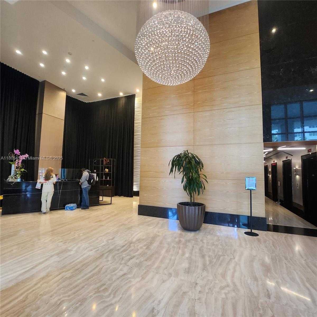 Small Image of 950 BRICKELL BAY DR #3504, Miami Number 30