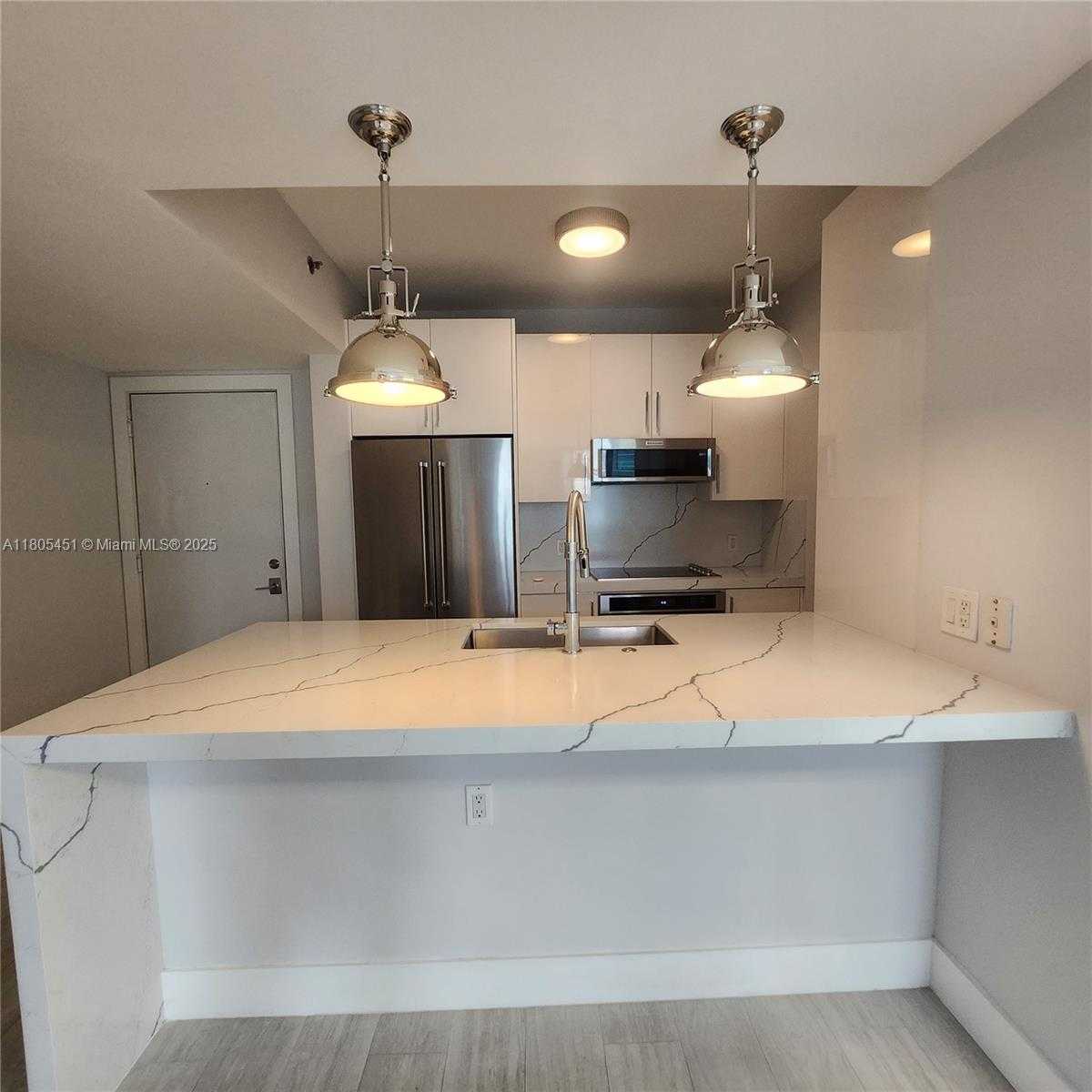 Small Image of 950 BRICKELL BAY DR #3504, Miami Number 76