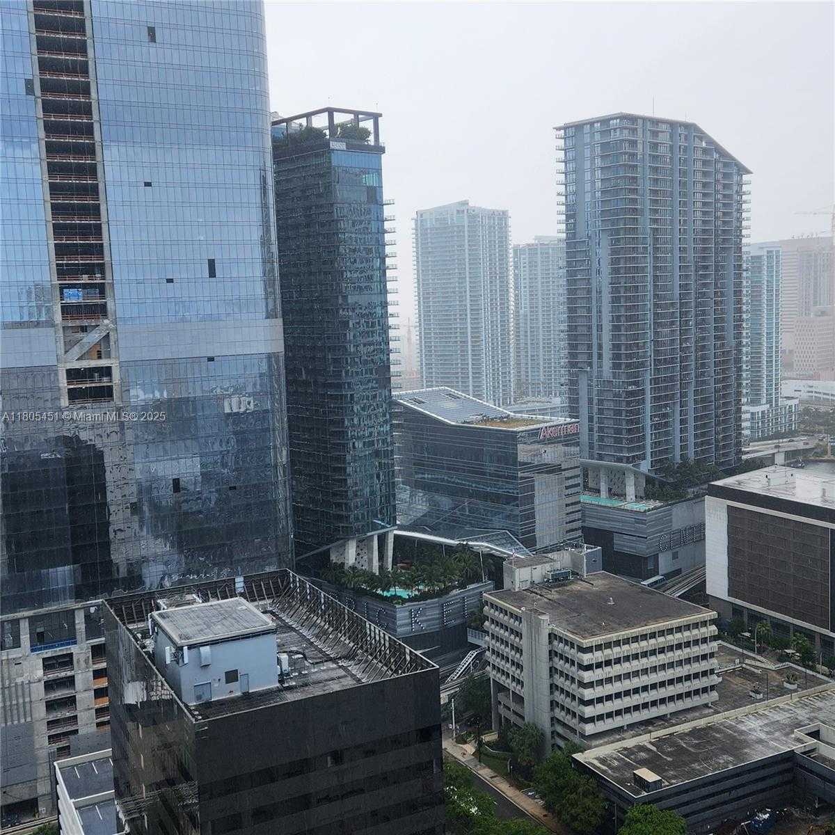 Small Image of 950 BRICKELL BAY DR #3504, Miami Number 85