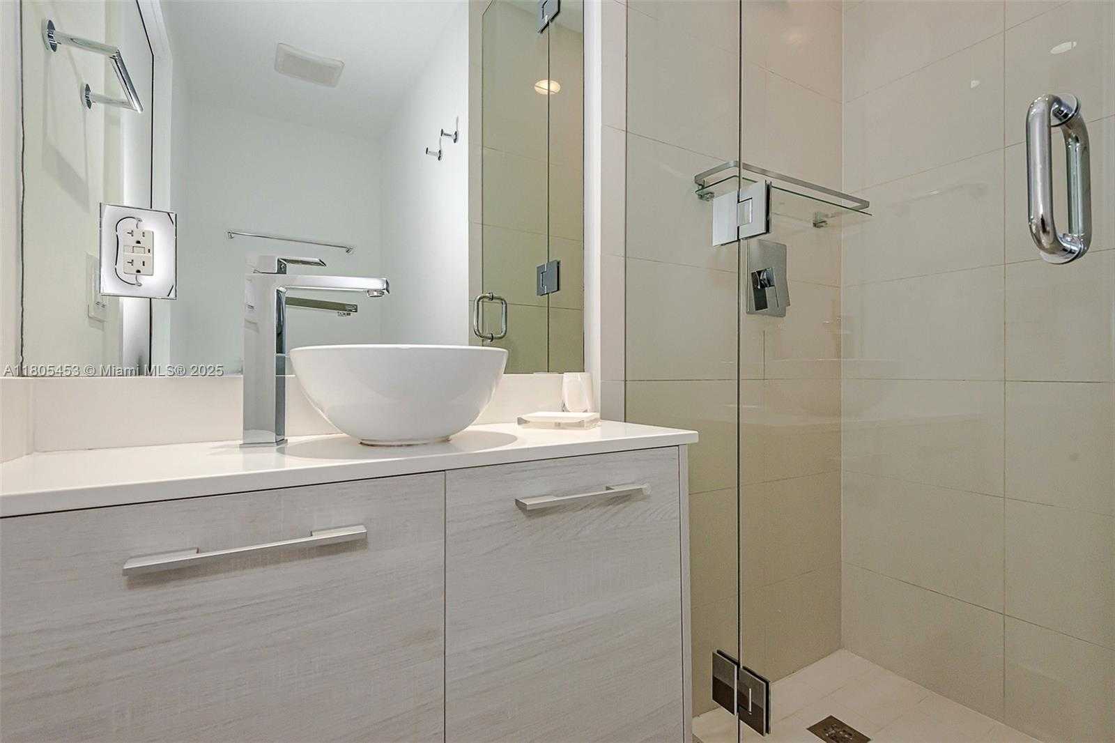 Small Image of 650 NORTH EAST 32ND ST #704, Miami Number 12