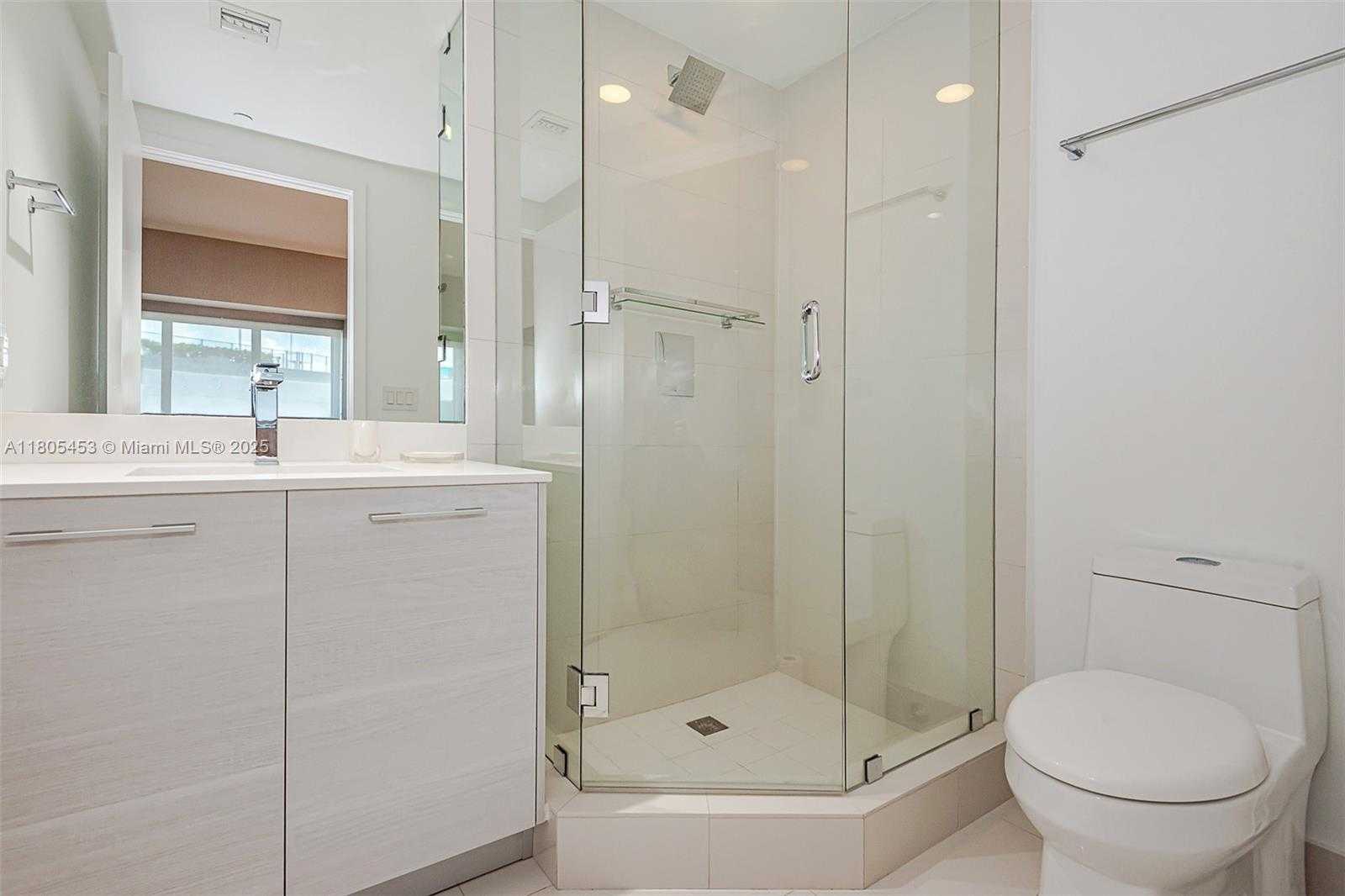 Small Image of 650 NORTH EAST 32ND ST #704, Miami Number 24