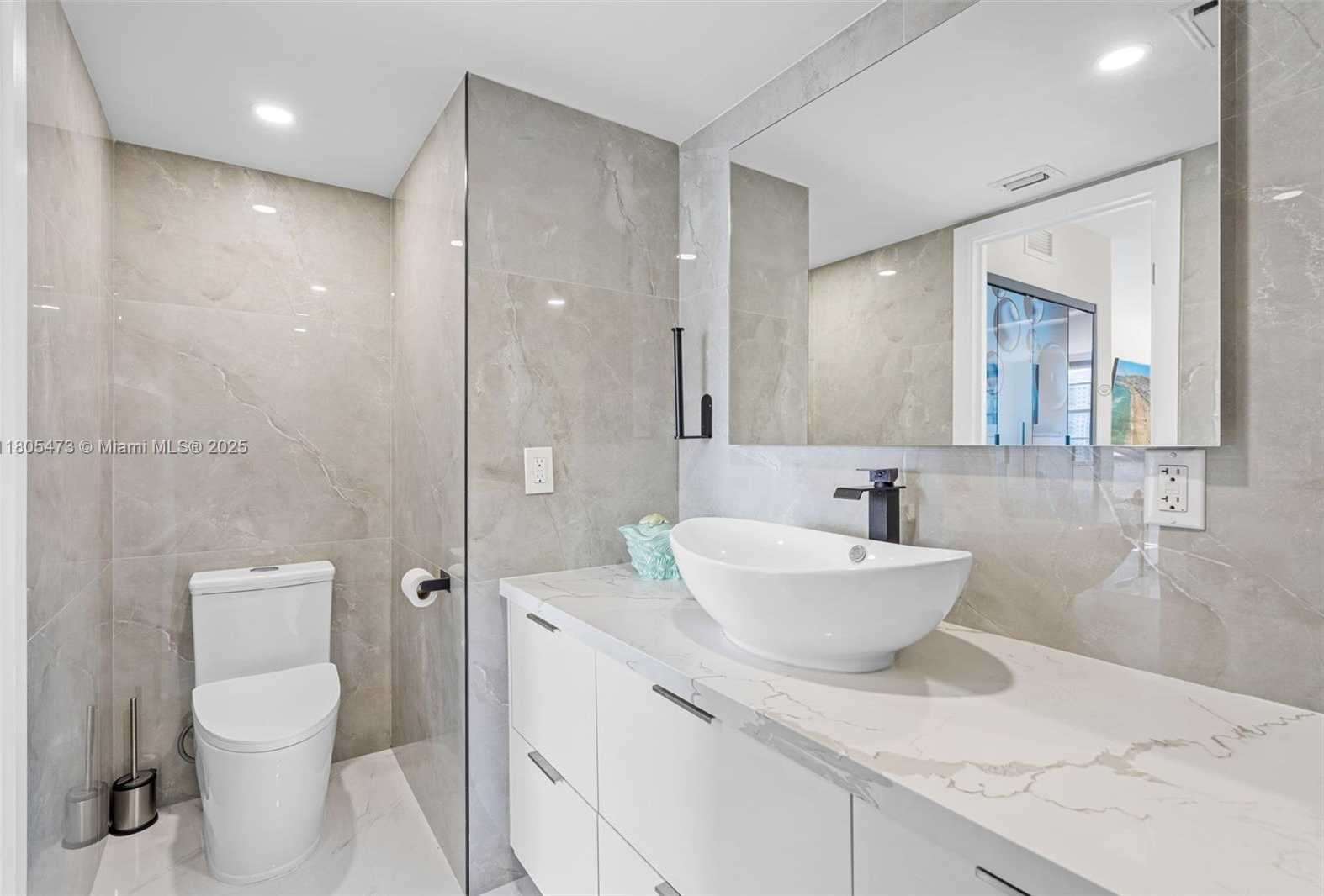 Small Image of 2851 NORTH EAST 183RD ST #1817E, Aventura Number 19
