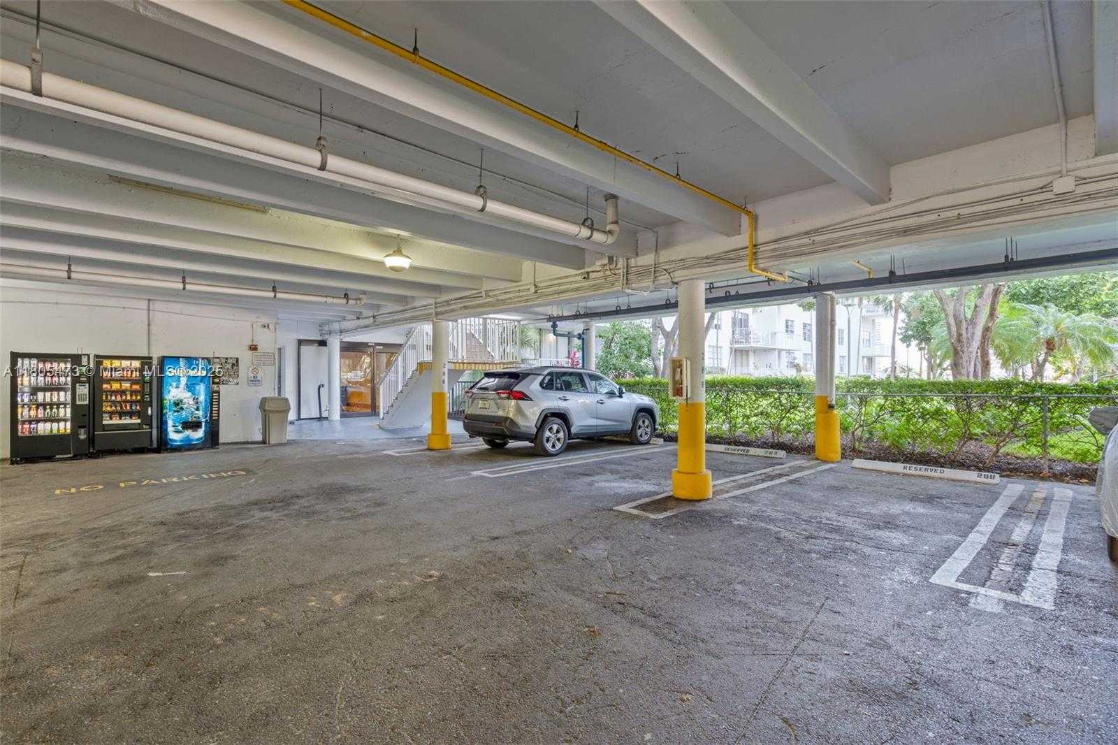 Small Image of 2851 NORTH EAST 183RD ST #1817E, Aventura Number 40