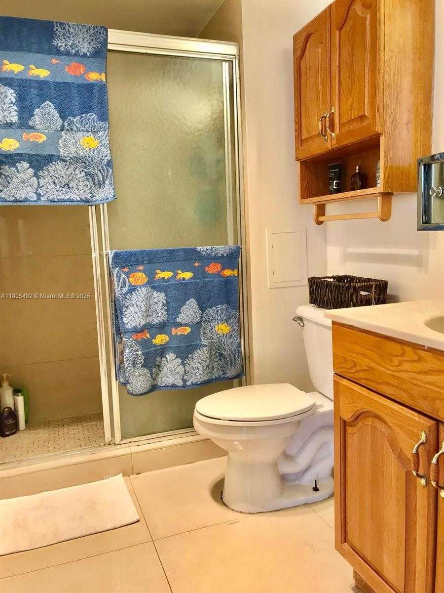 Small Image of 18041 BISCAYNE BLVD #1902, Aventura Number 14