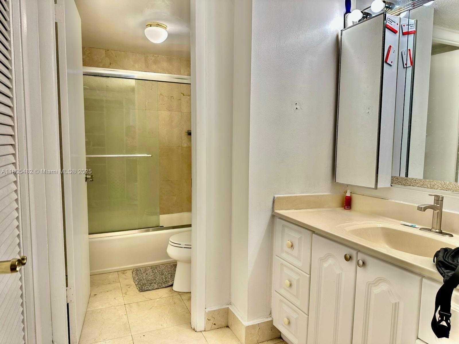 Small Image of 18041 BISCAYNE BLVD #1902, Aventura Number 19