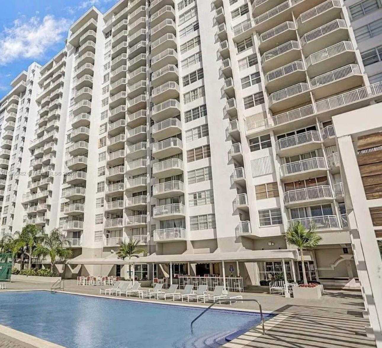 Small Image of 18041 BISCAYNE BLVD #1902, Aventura Number 2