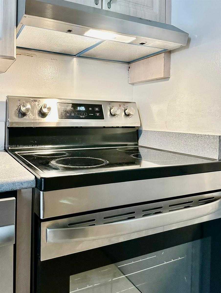Small Image of 18041 BISCAYNE BLVD #1902, Aventura Number 23