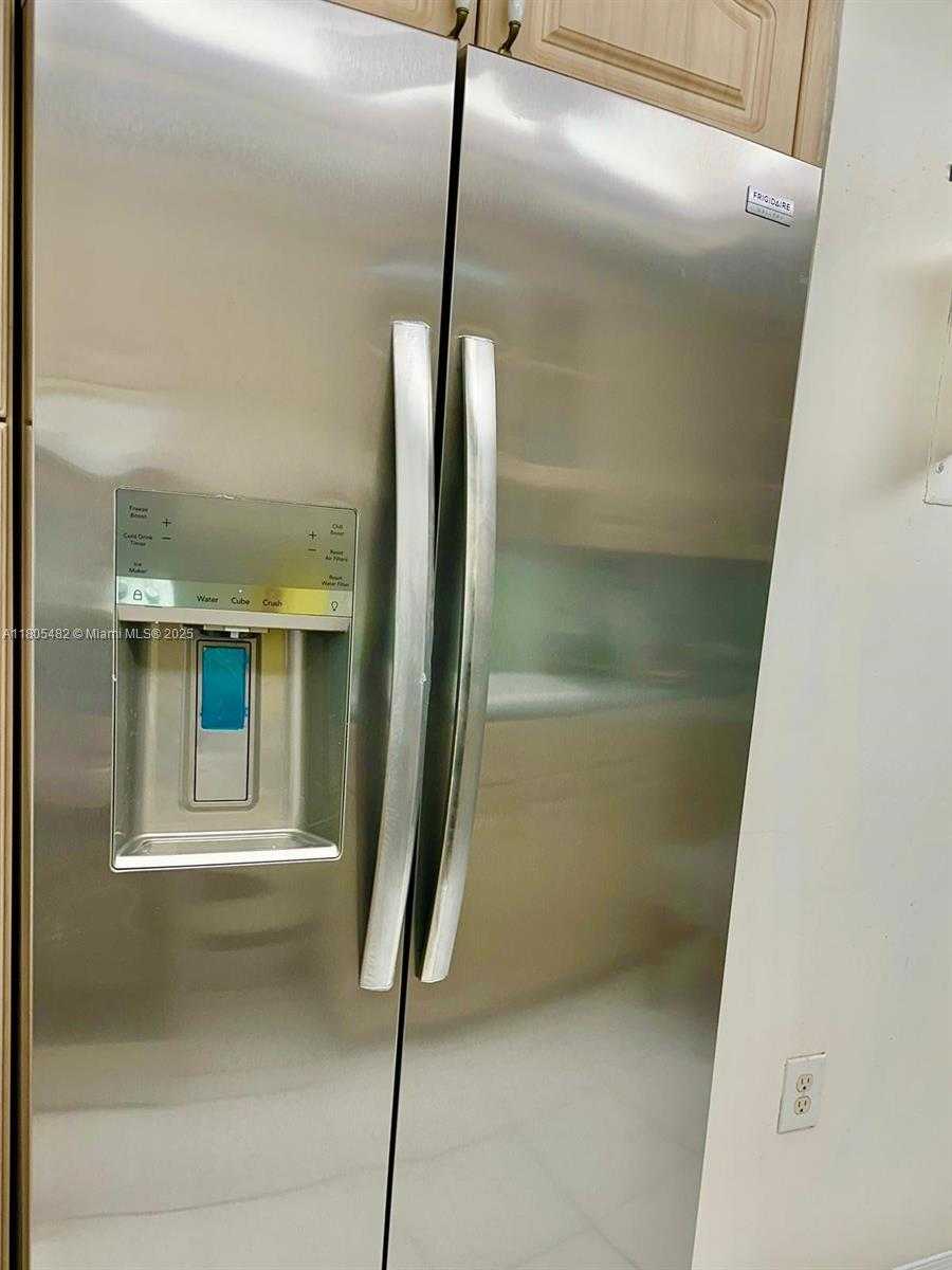 Small Image of 18041 BISCAYNE BLVD #1902, Aventura Number 24