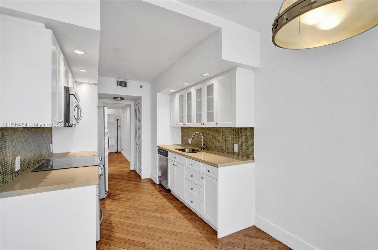 Small Image of 20281 EAST COUNTRY CLUB DR #412, Aventura Number 22