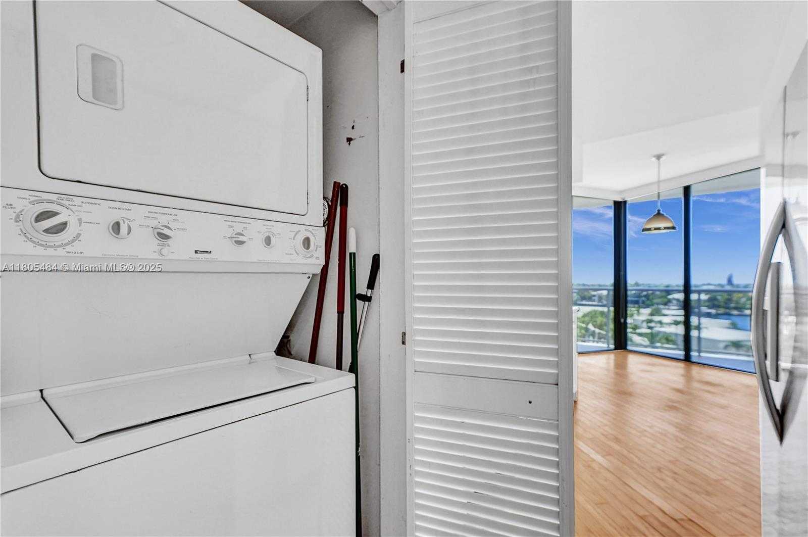 Small Image of 20281 EAST COUNTRY CLUB DR #412, Aventura Number 25