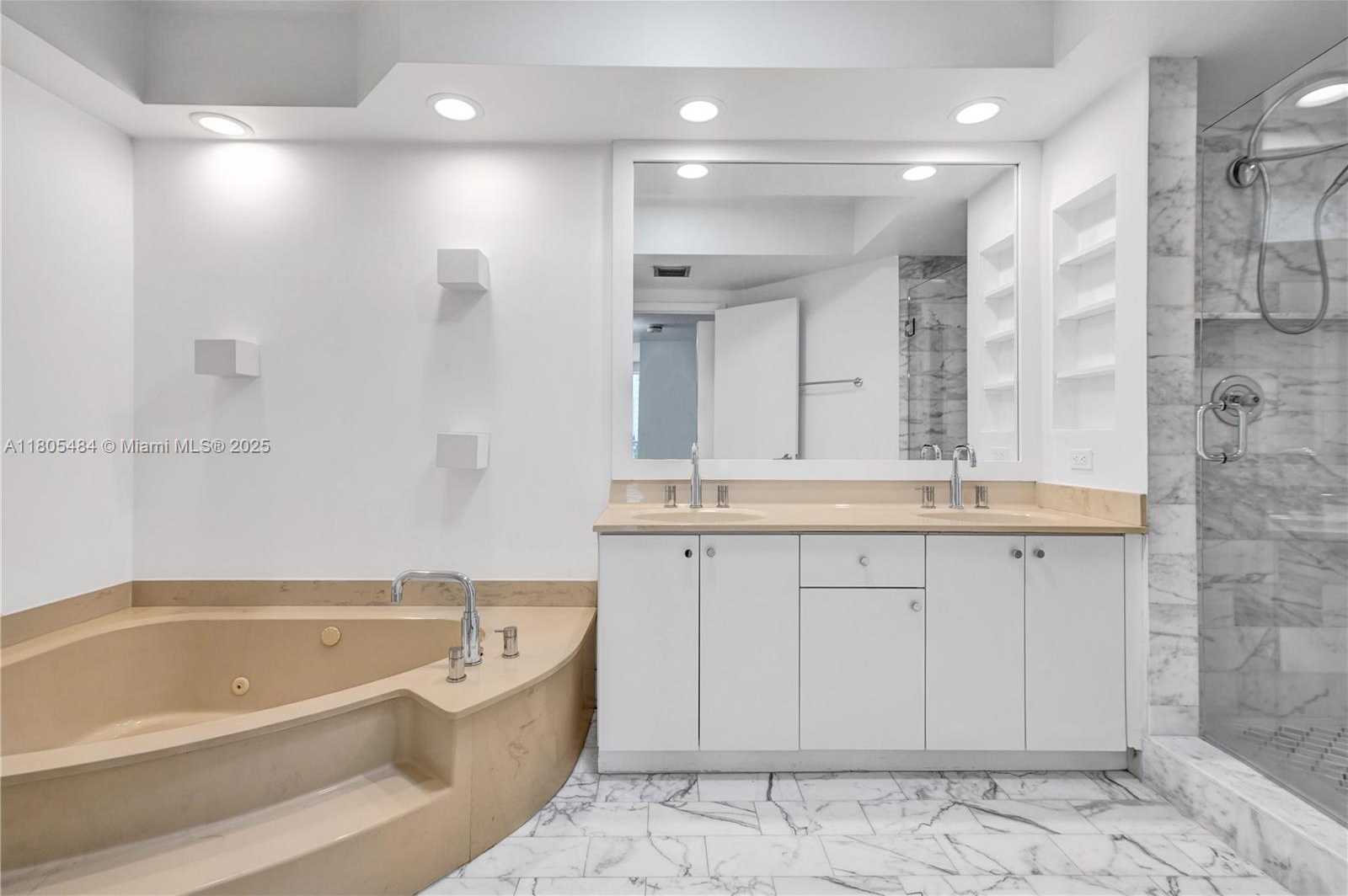 Small Image of 20281 EAST COUNTRY CLUB DR #412, Aventura Number 48