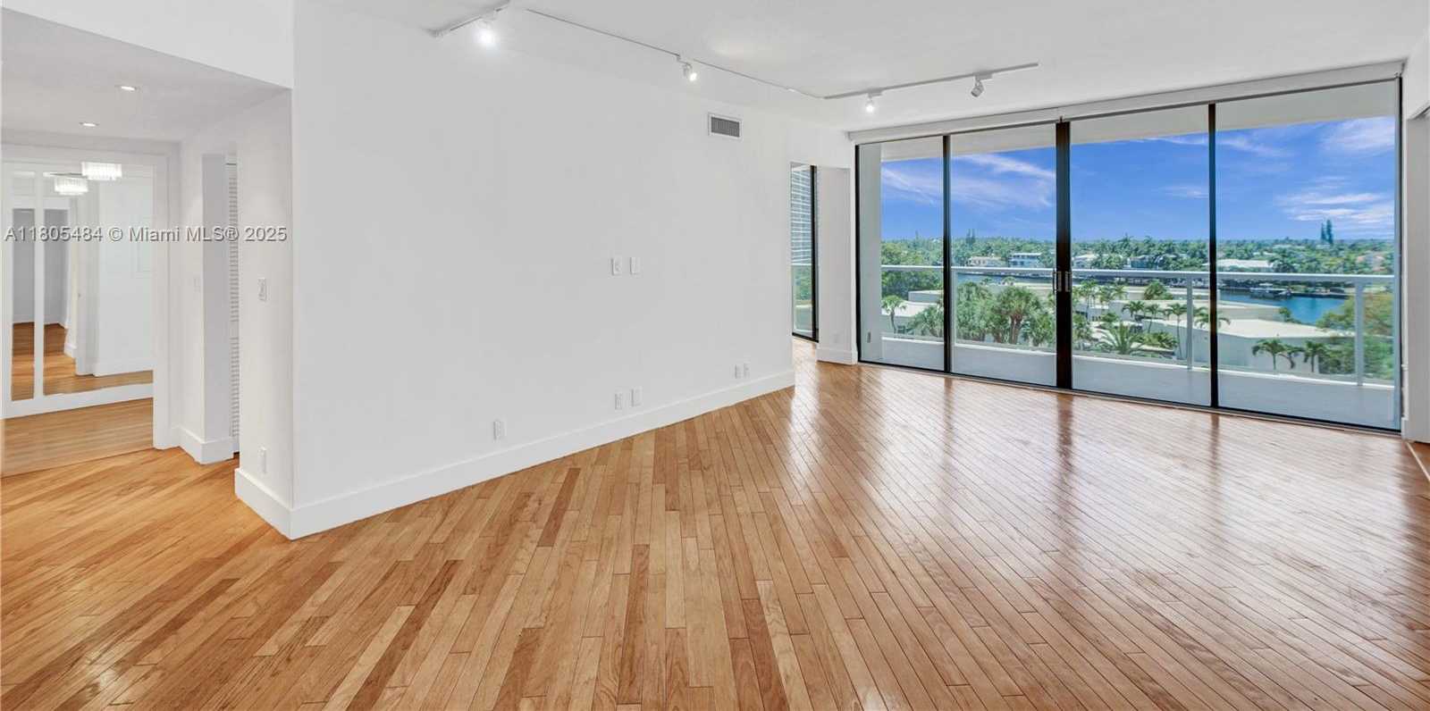 Small Image of 20281 EAST COUNTRY CLUB DR #412, Aventura Number 5