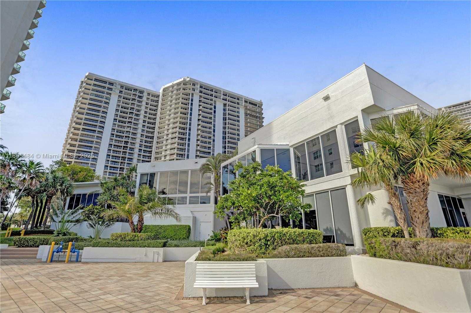 Small Image of 20281 EAST COUNTRY CLUB DR #412, Aventura Number 55