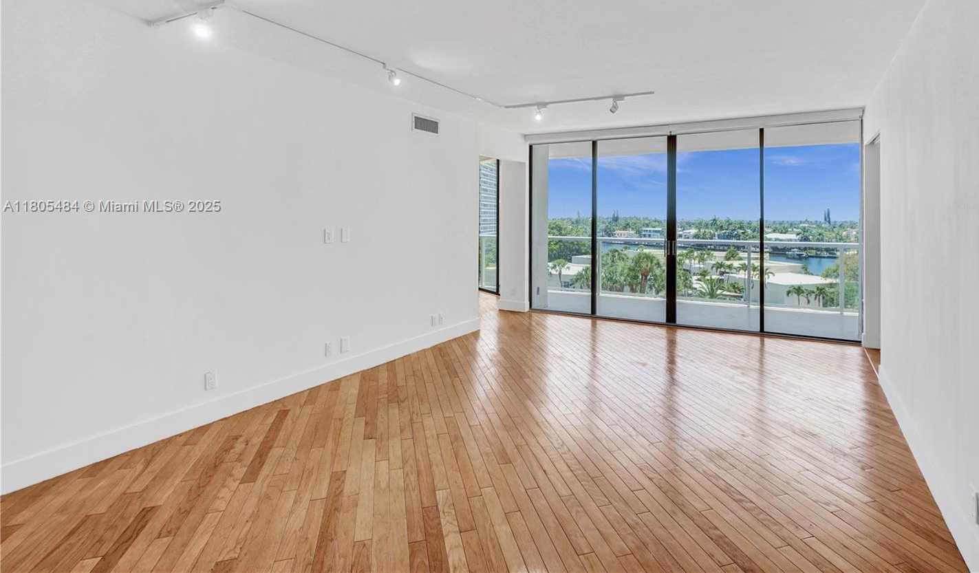 Small Image of 20281 EAST COUNTRY CLUB DR #412, Aventura Number 6