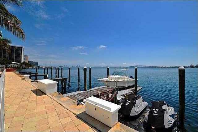 Small Image of 2101 BRICKELL AVE #1611, Miami Number 18