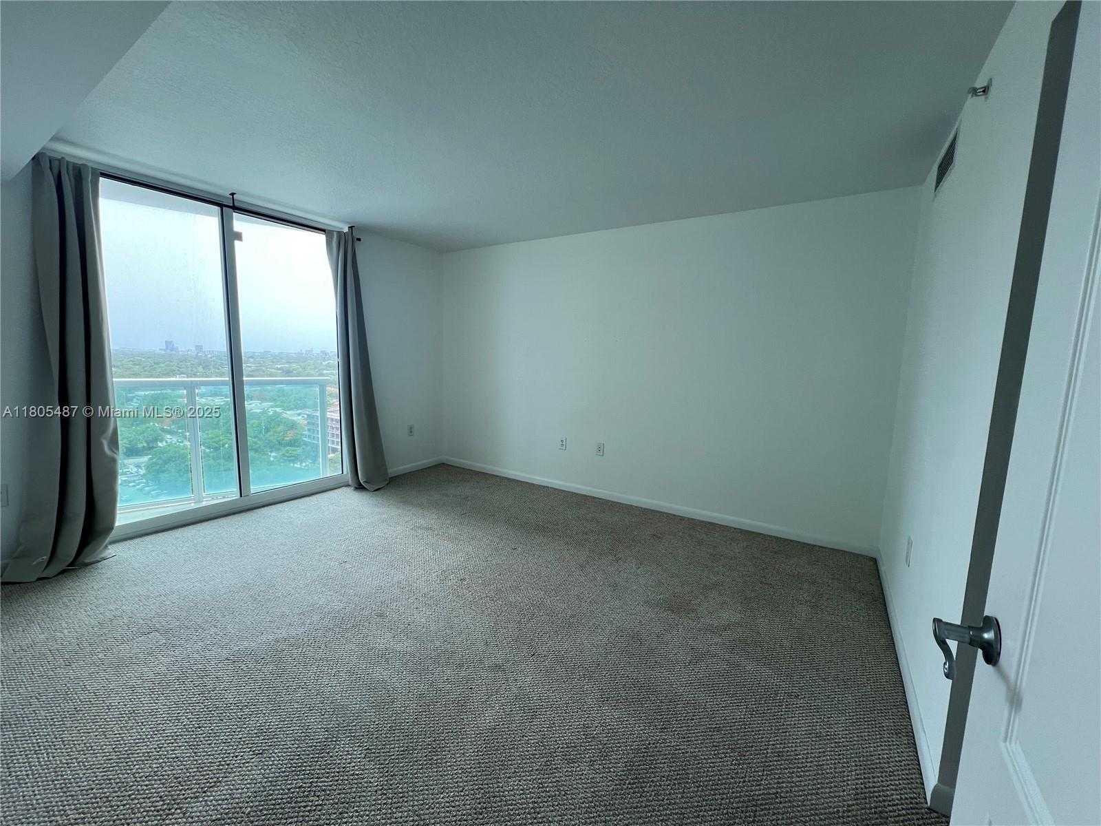 Small Image of 2101 BRICKELL AVE #1611, Miami Number 22