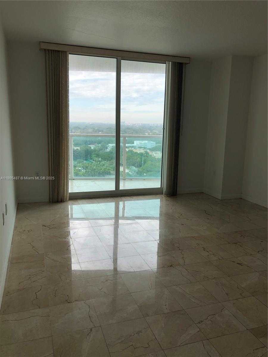 Small Image of 2101 BRICKELL AVE #1611, Miami Number 5