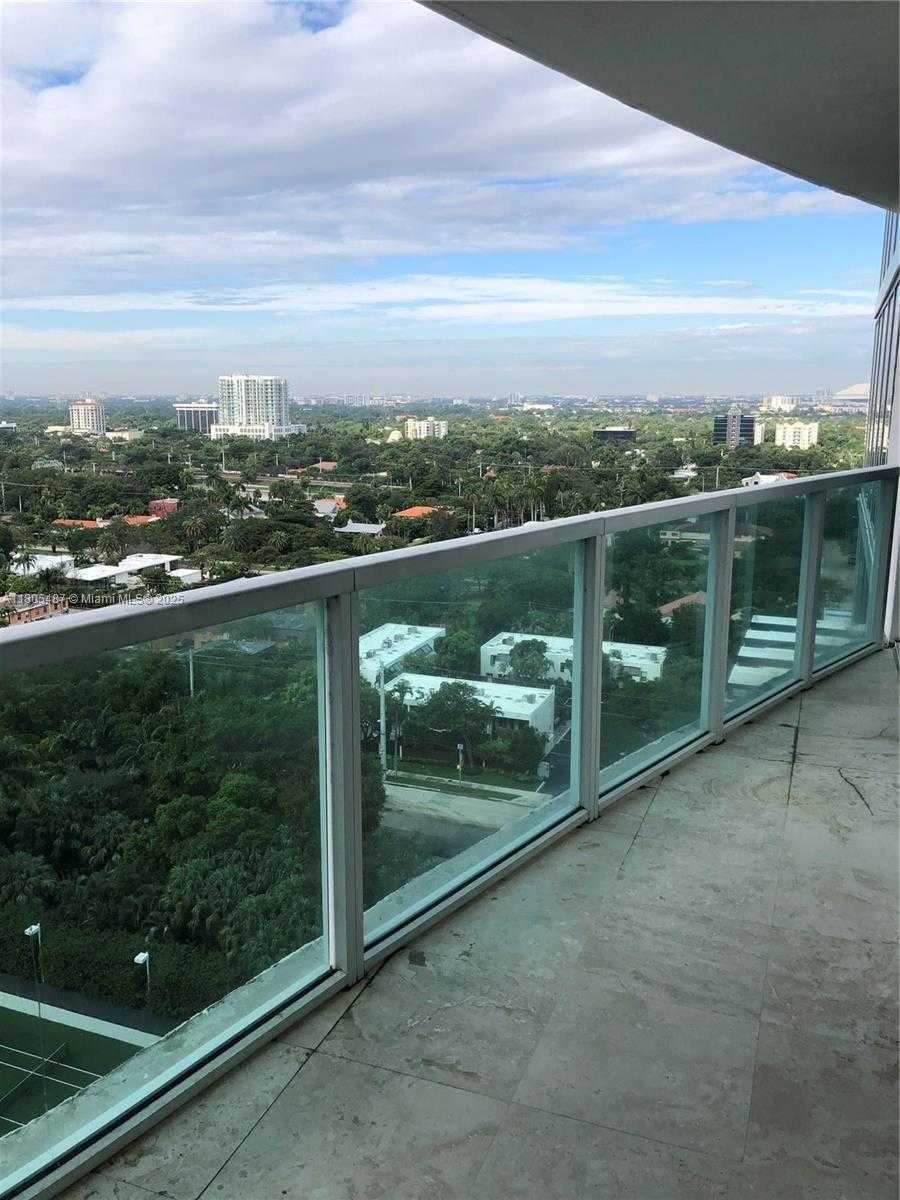 Small Image of 2101 BRICKELL AVE #1611, Miami Number 6