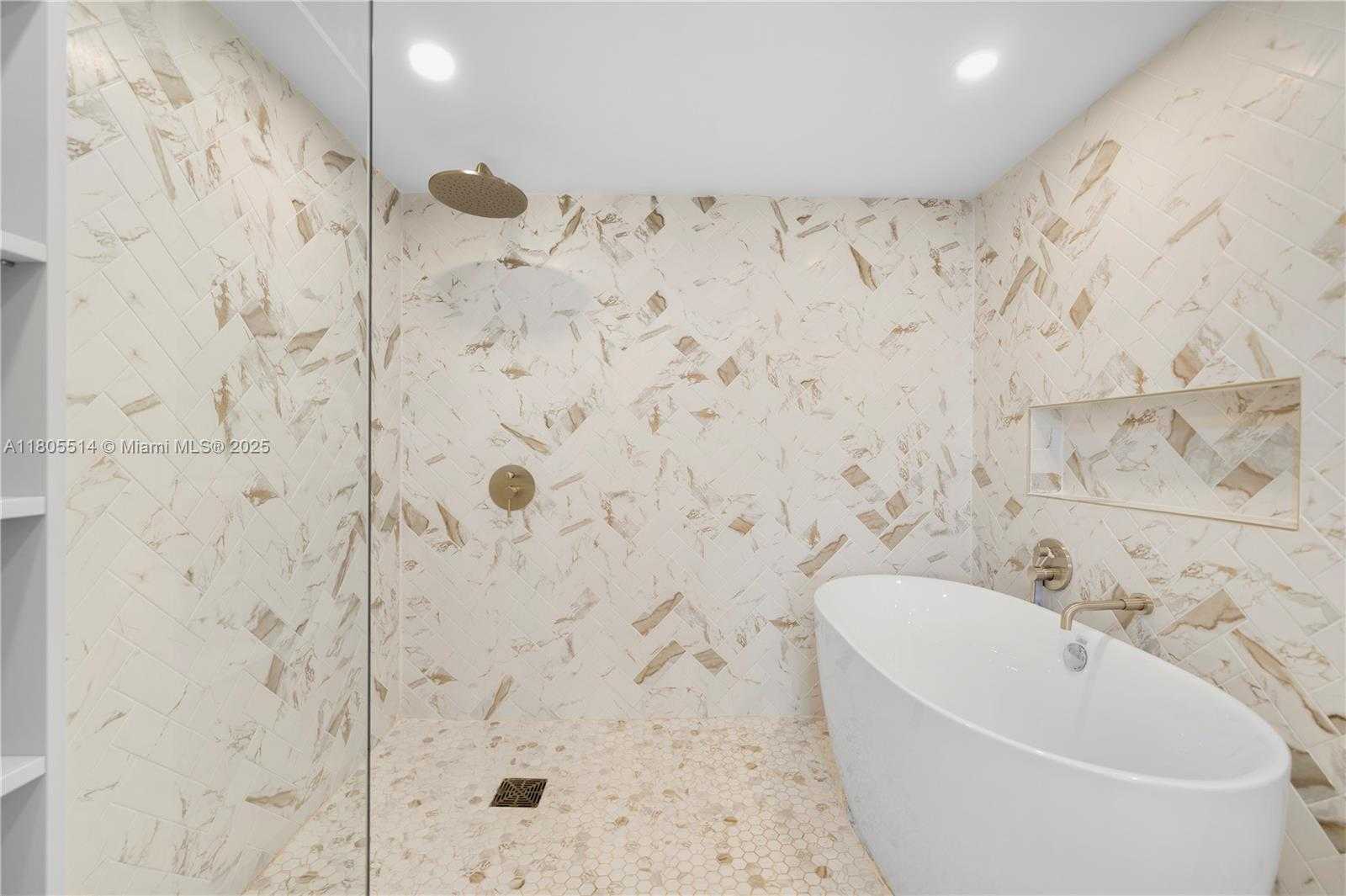 Small Image of 1900 SUNSET HARBOUR DR #1911, Miami Beach Number 16