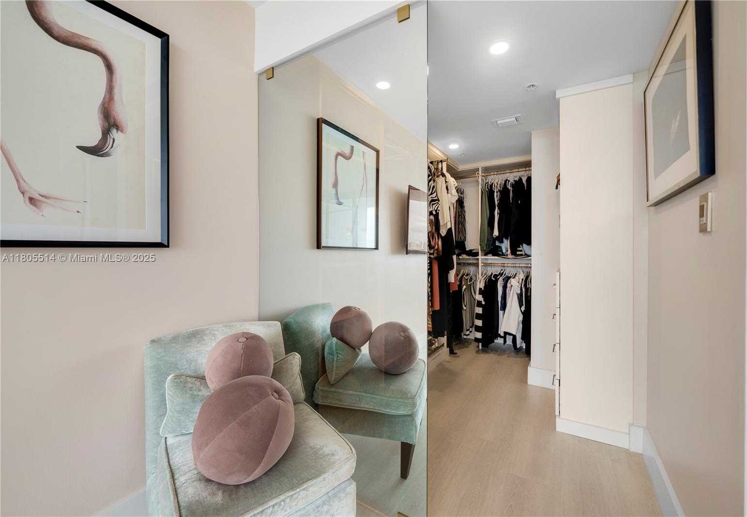 Small Image of 1900 SUNSET HARBOUR DR #1911, Miami Beach Number 17
