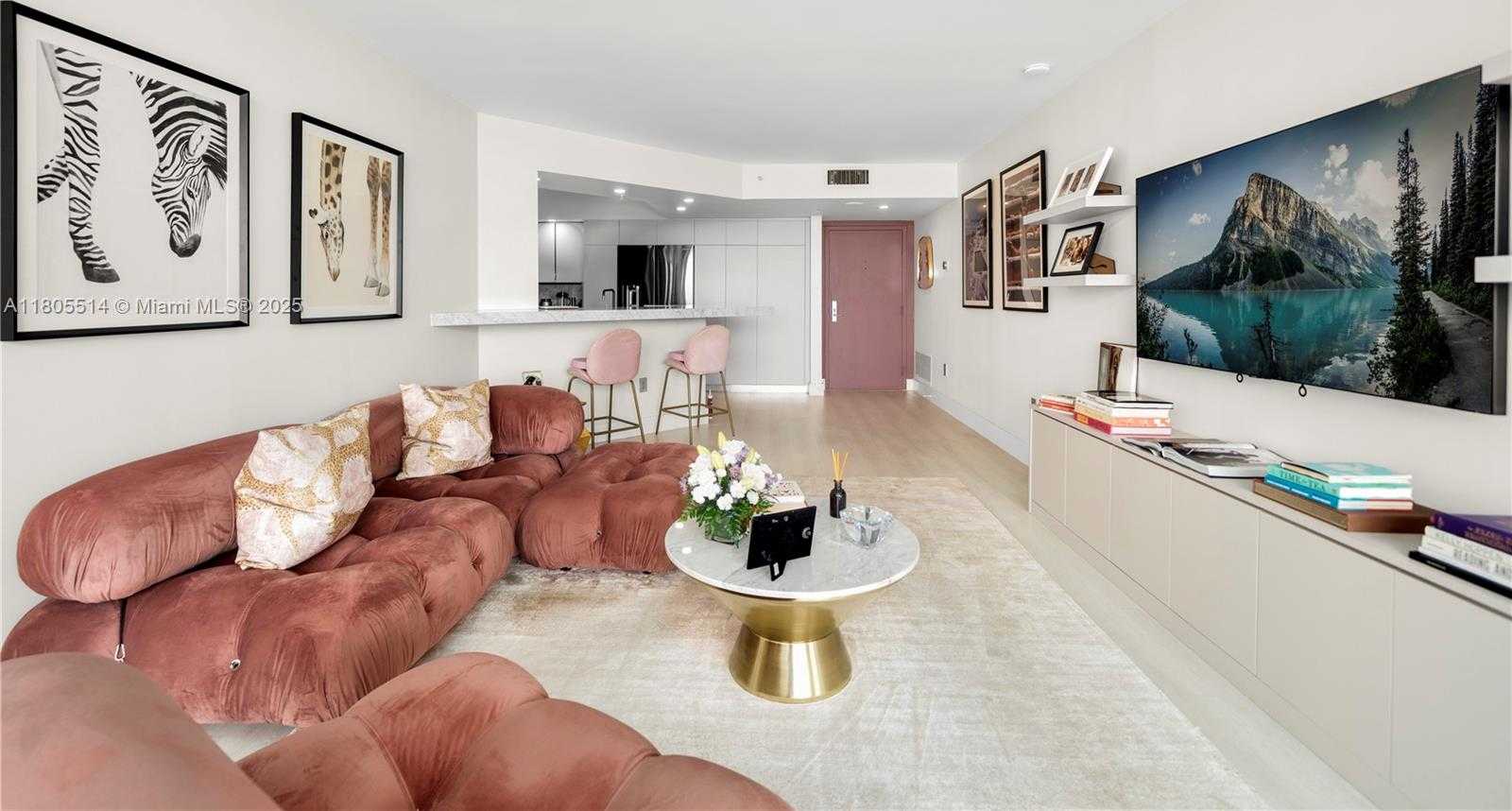 Small Image of 1900 SUNSET HARBOUR DR #1911, Miami Beach Number 3