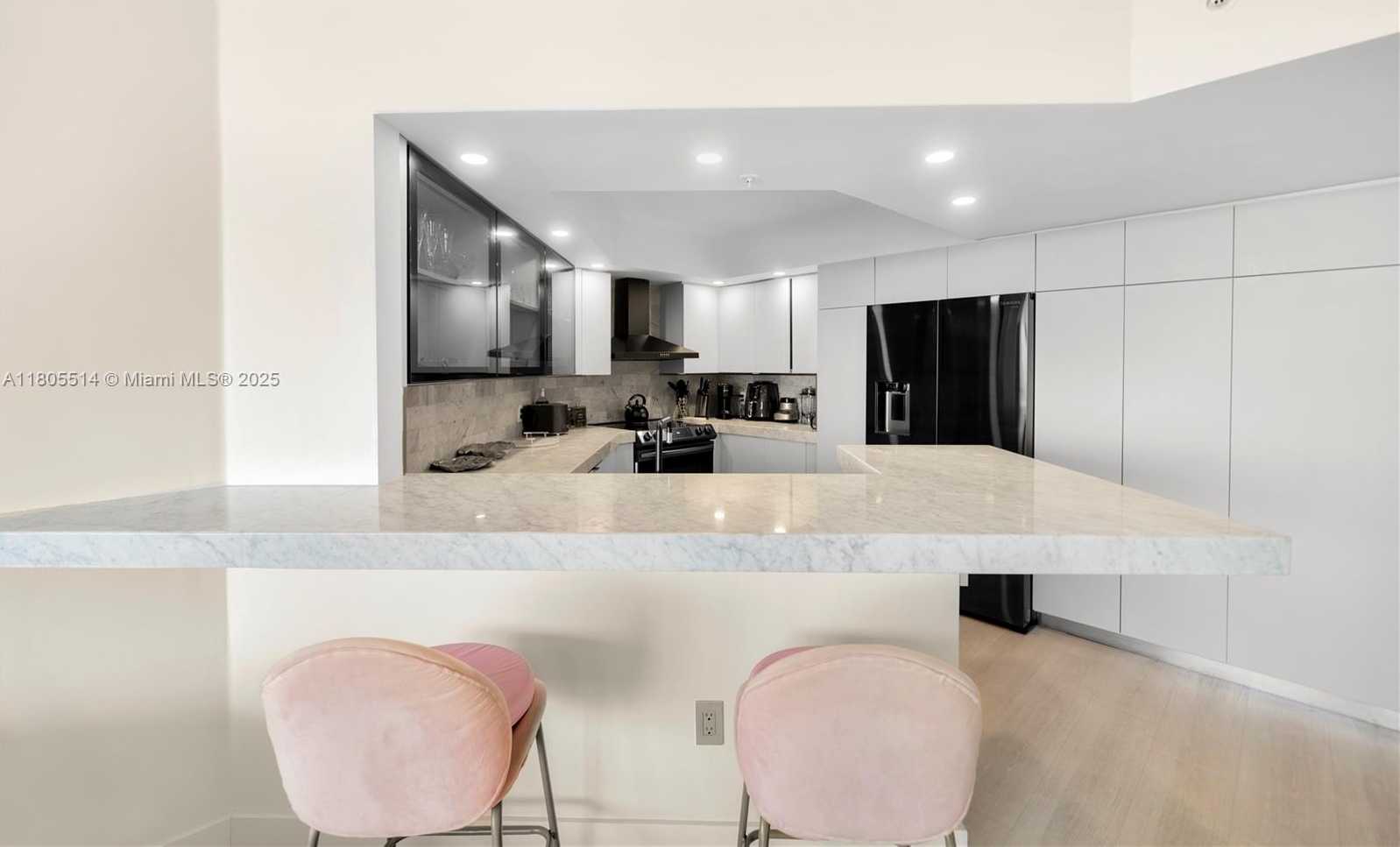 Small Image of 1900 SUNSET HARBOUR DR #1911, Miami Beach Number 8