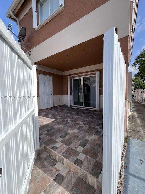Small Image of 112 EAST 5TH ST #4, Hialeah Number 4