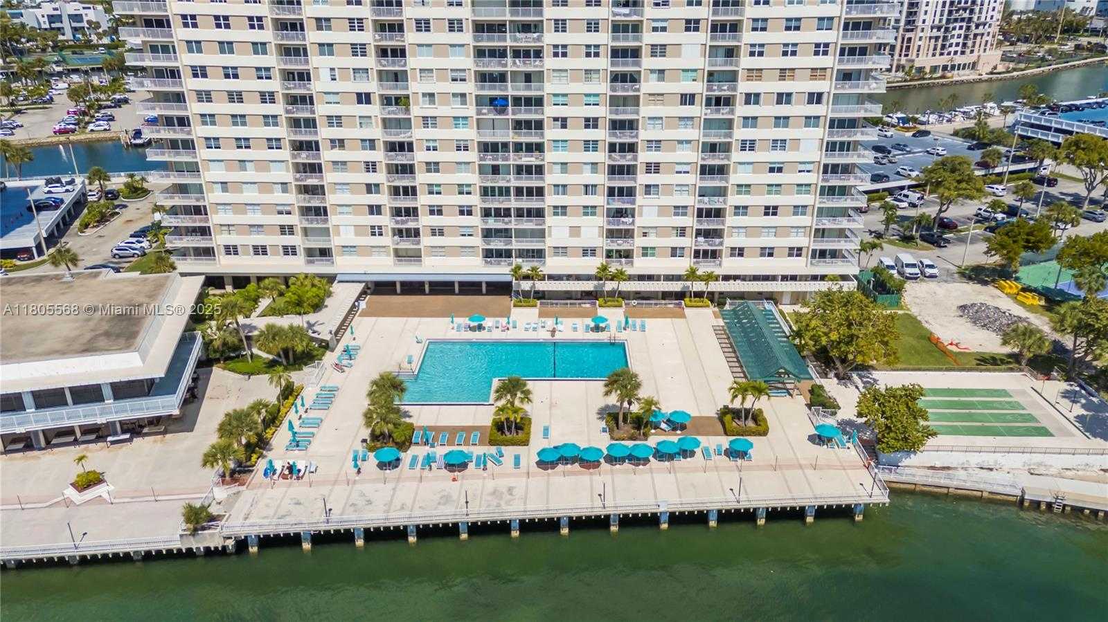 Small Image of 500 BAYVIEW DR #231, Sunny Isles Beach Number 25