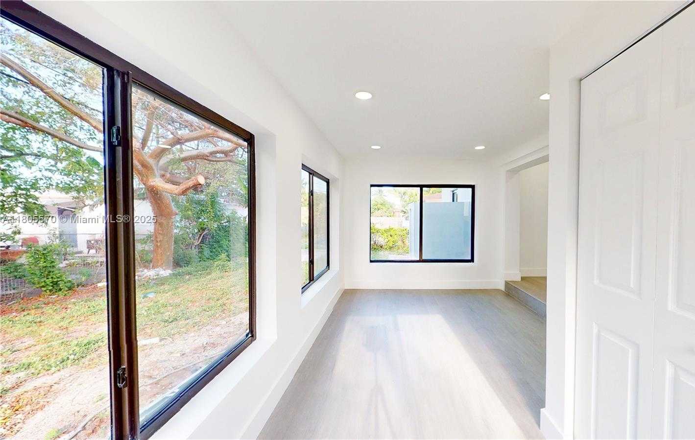 Small Image of 355 NORTH EAST 111TH ST, Miami Number 24