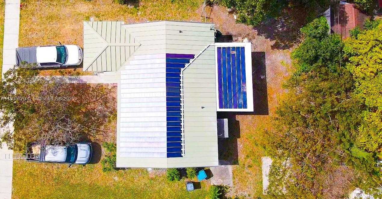 Small Image of 355 NORTH EAST 111TH ST, Miami Number 32