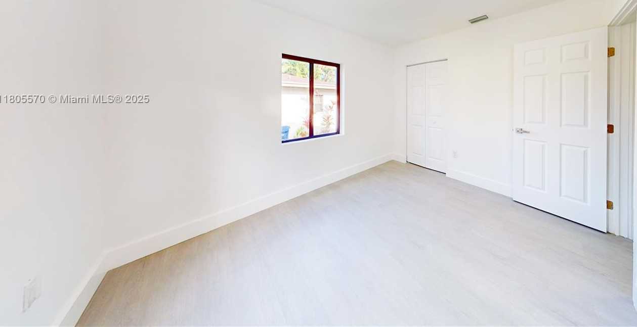 Small Image of 355 NORTH EAST 111TH ST, Miami Number 6