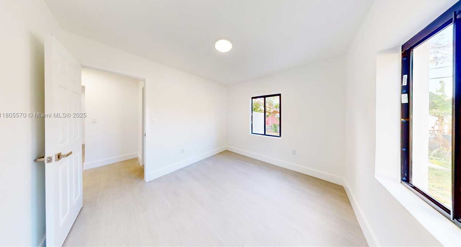 Small Image of 355 NORTH EAST 111TH ST, Miami Number 7