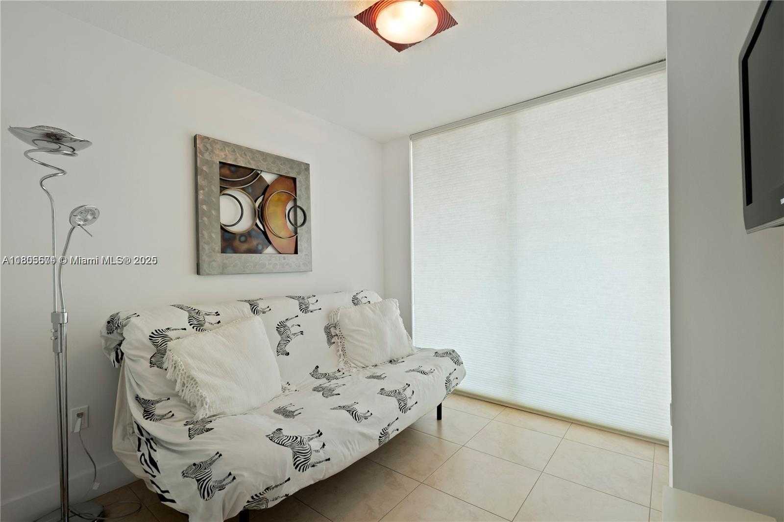 Small Image of 41 SOUTH EAST 5TH ST #2310, Miami Number 8