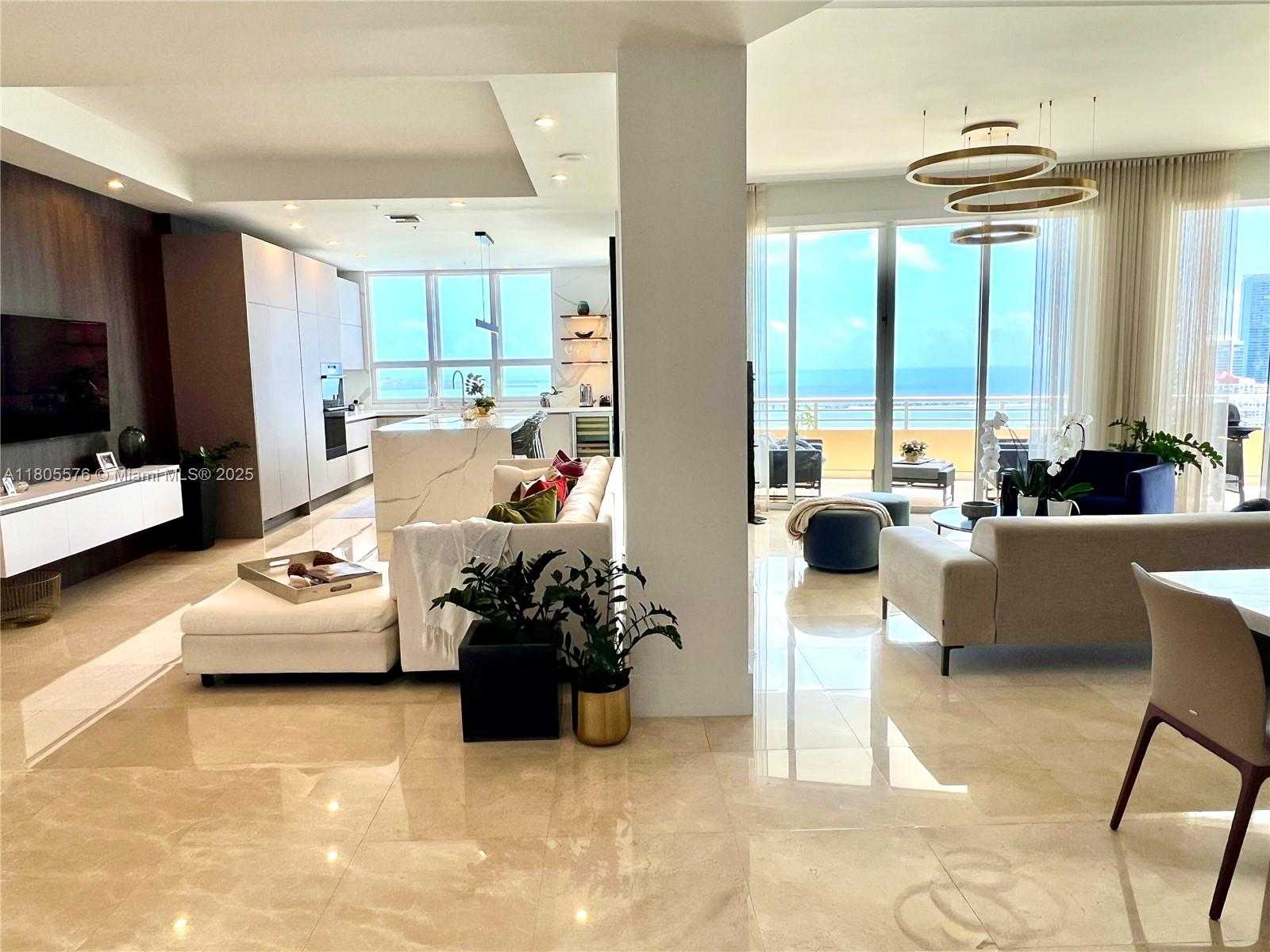 Small Image of 848 BRICKELL KEY DR #PH 4505, Miami Number 11