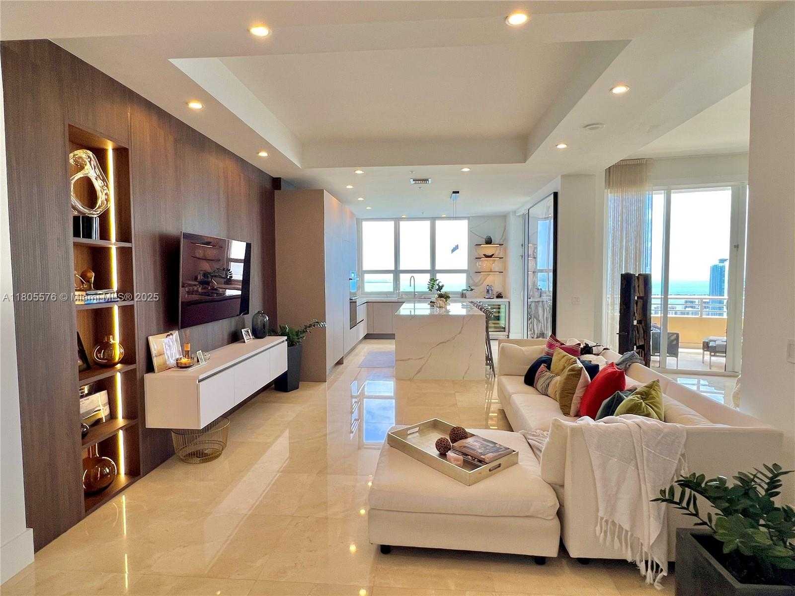 Small Image of 848 BRICKELL KEY DR #PH 4505, Miami Number 12