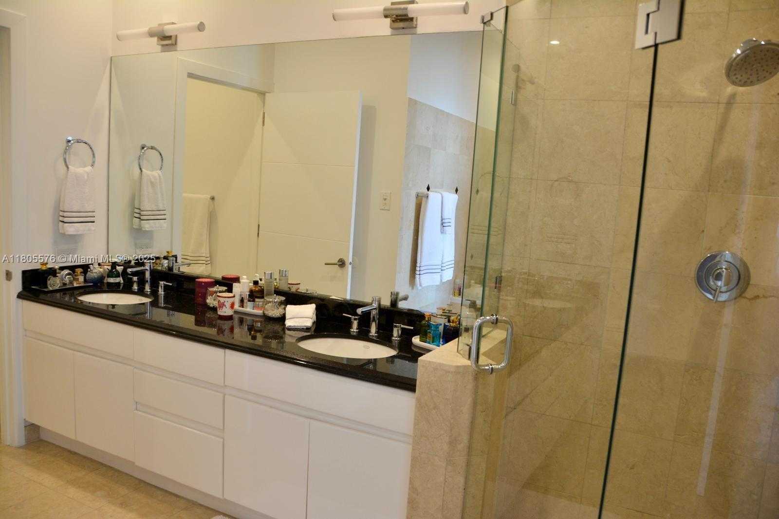 Small Image of 848 BRICKELL KEY DR #PH 4505, Miami Number 37
