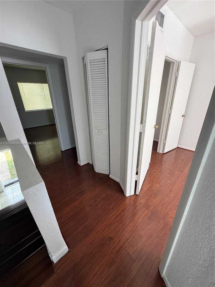Small Image of 8463 NORTH WEST 4TH CT #8463, Miami Number 13