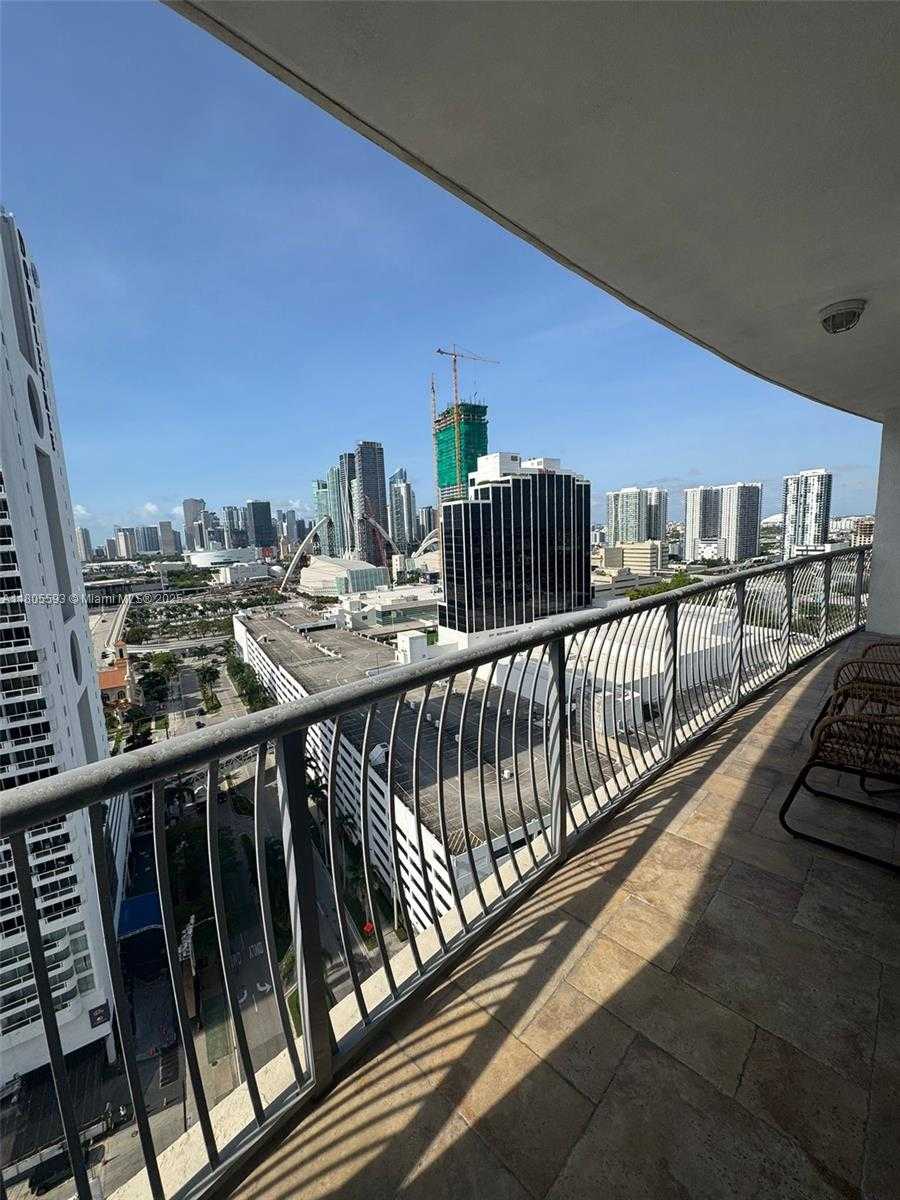Small Image of 1750 NORTH BAYSHORE DR #2406, Miami Number 17