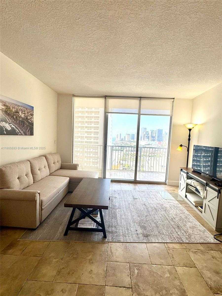 Small Image of 1750 NORTH BAYSHORE DR #2406, Miami Number 3