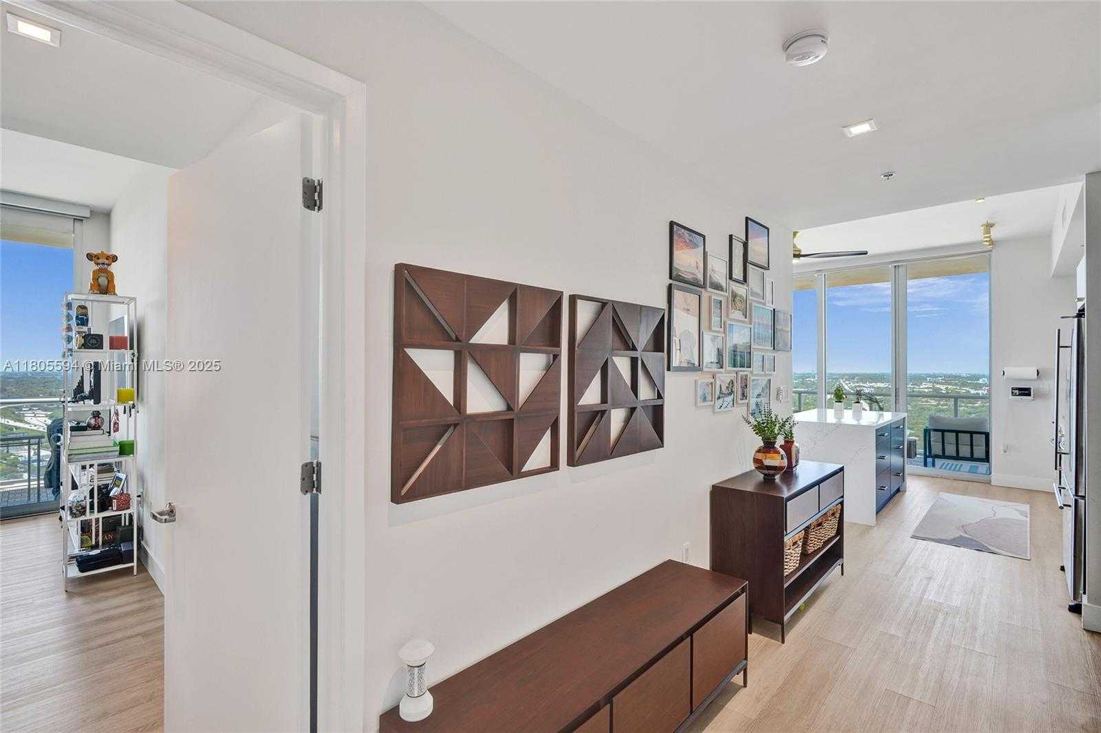 Small Image of 3470 EAST COAST AVE #H2704, Miami Number 17