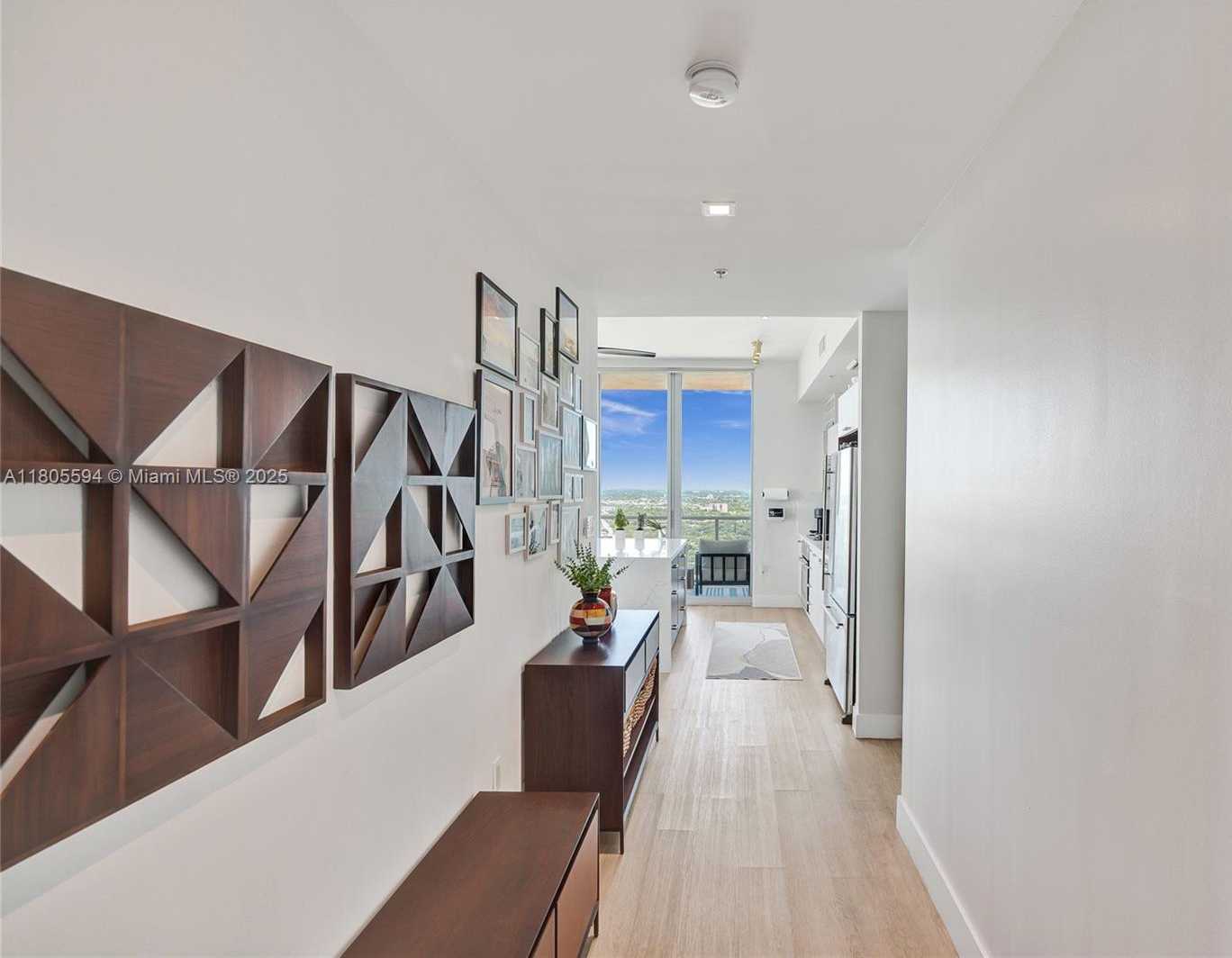 Small Image of 3470 EAST COAST AVE #H2704, Miami Number 18